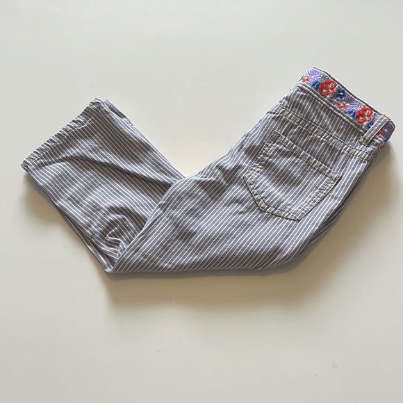 OSHKOSH | Girl’s Pants - 24 Months. Ticking Stripes and floral embroiderey - Picture 2 of 8